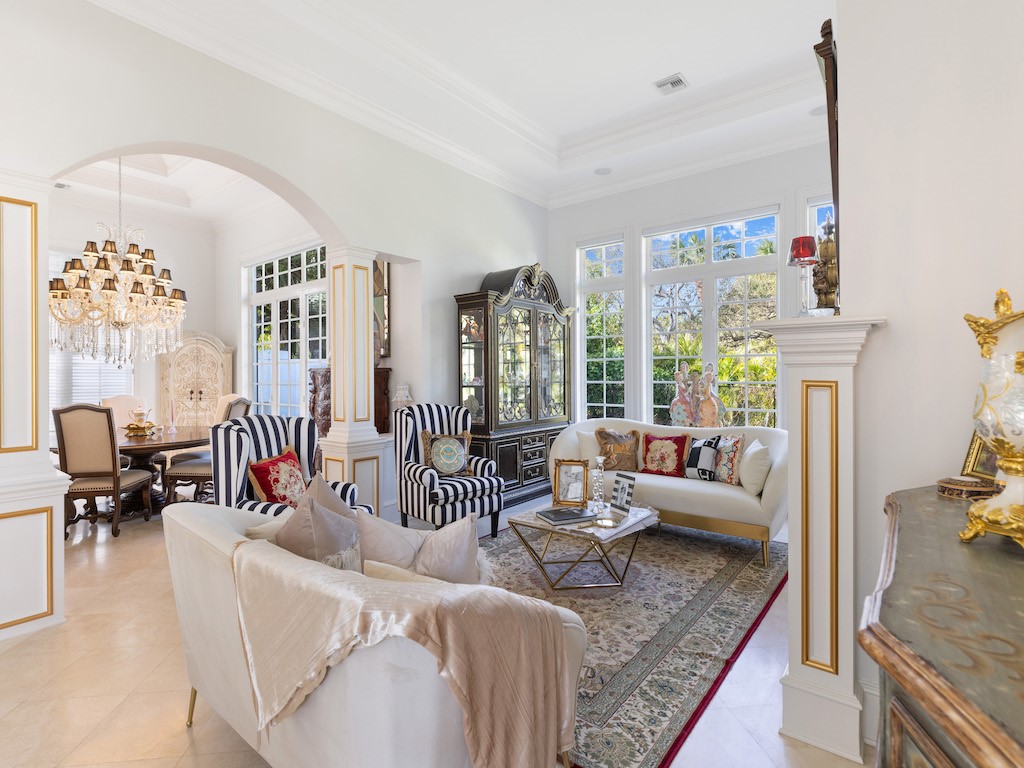 7 Beachside Drive