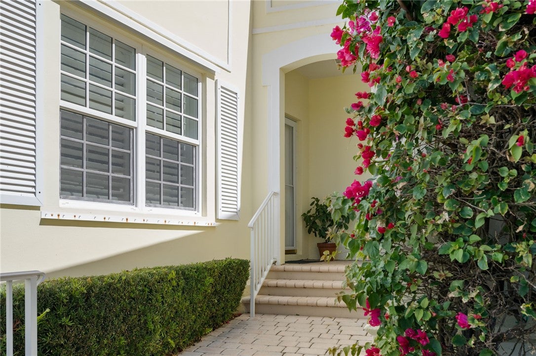 1180 Reef Road C-11