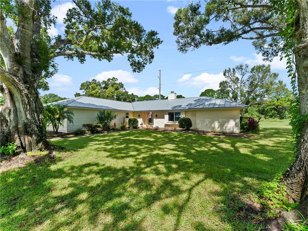 3530 3rd Place Sw, Vero Beach