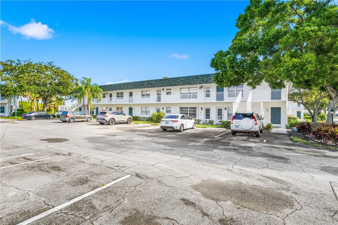 2800 Indian River Boulevard 7N
