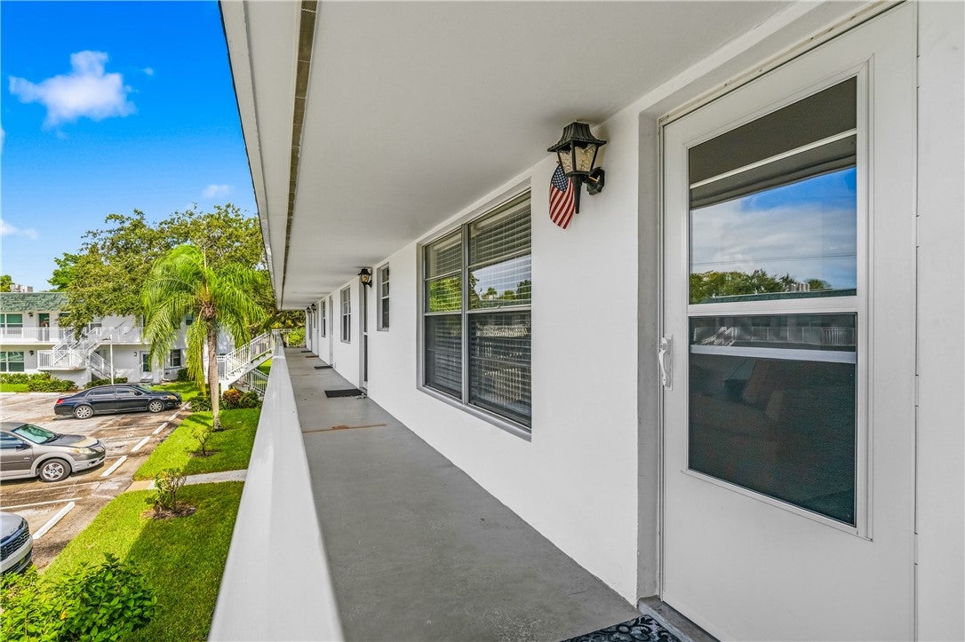 2800 Indian River Boulevard 7N