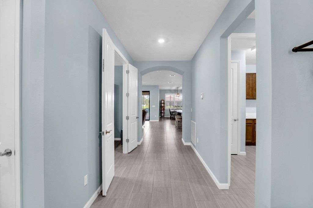 Photo of 5027 Monroe Circle, Vero Beach, FL 32967 (MLS # 291330)