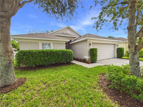 142 Briarcliff Circle, Sebastian, FL 32958
