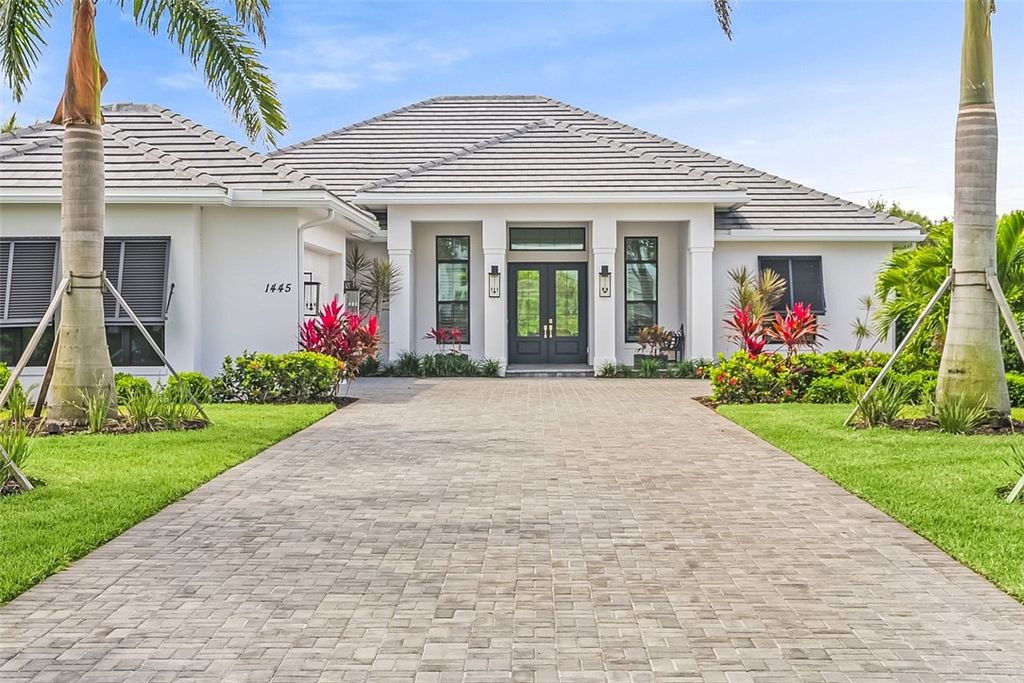 Photo of 1445 River Club Drive, Vero Beach, FL 32963 (MLS # 291085)