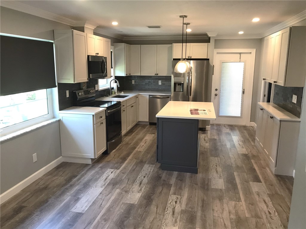 105 Spring Lake Court 201