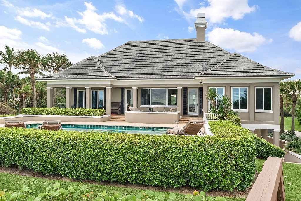 290 Bermuda Bay Lane
