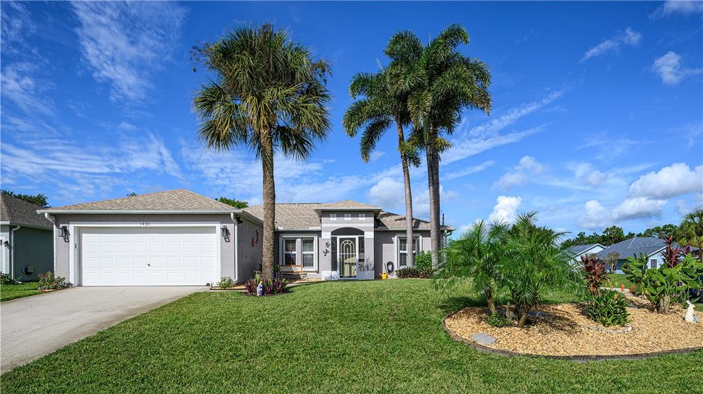 Photo of 1401 Seahouse Street, Sebastian, FL 32958 (MLS # 291185)