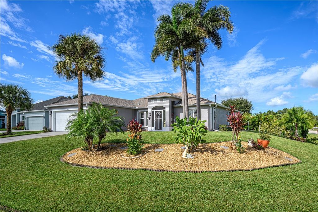 Photo of 1401 Seahouse Street, Sebastian, FL 32958 (MLS # 291185)