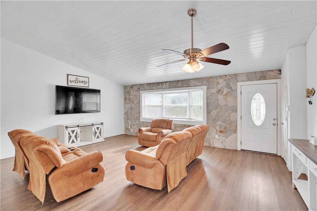 Photo of 1325 5th Avenue SW, Vero Beach, FL 32962 (MLS # 291807)