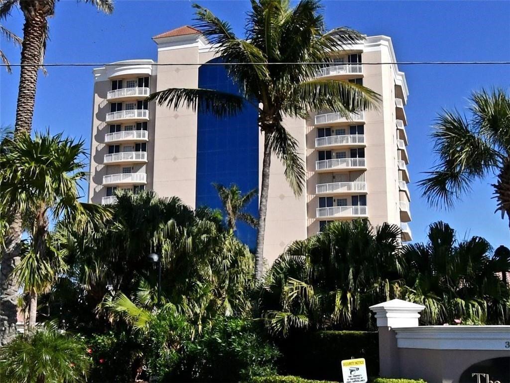 2900 N Highway A1a 4d, Hutchinson Island