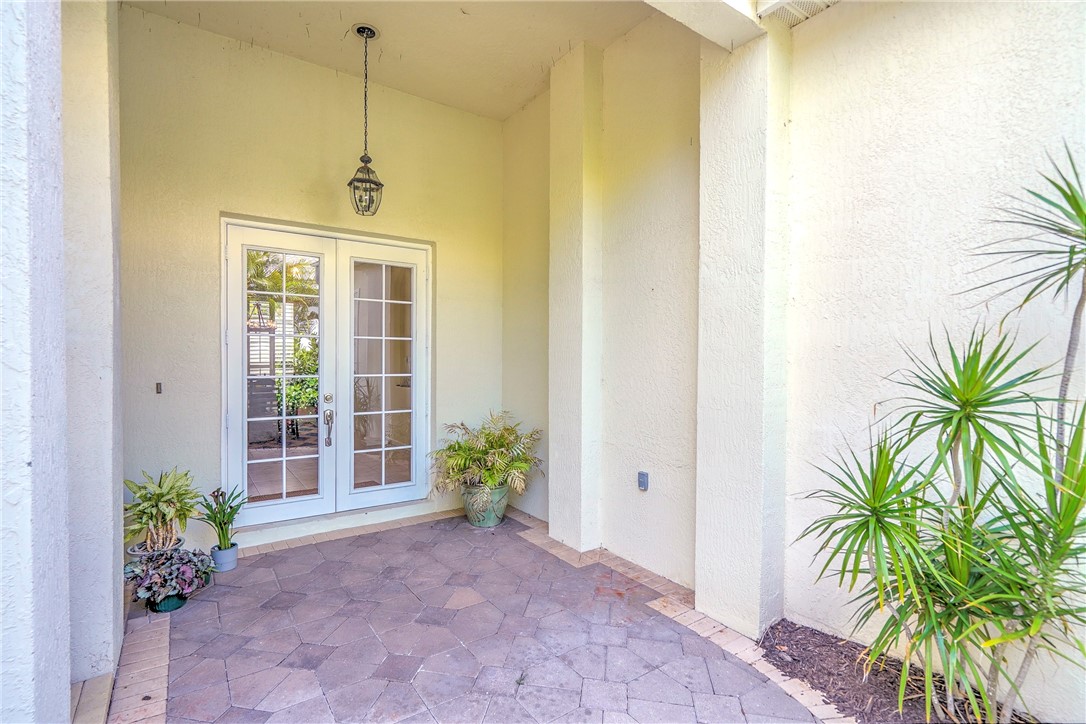 Vero Beach, Florida 32963, United States, 3 Bedrooms Bedrooms, ,2 BathroomsBathrooms,Residential,Active,165644