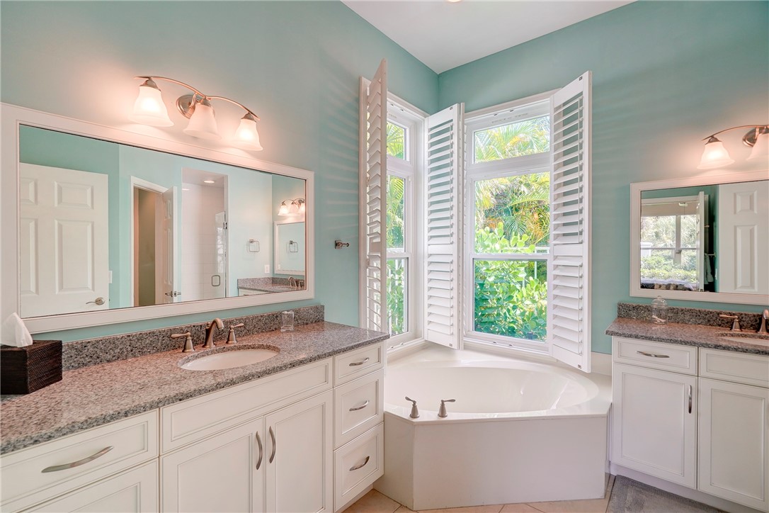 Vero Beach, Florida 32963, United States, 3 Bedrooms Bedrooms, ,2 BathroomsBathrooms,Residential,Active,165644