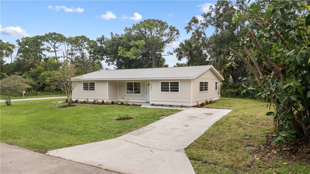 Photo of 1502 Emerson Lane, Sebastian, FL 32958 (MLS # 291440)