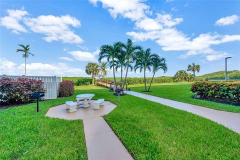 A home in Hutchinson Island