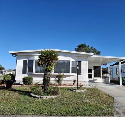 A home in Barefoot Bay