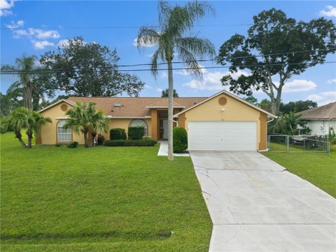 370 Carol Drive Ne, Palm Bay, FL 32907