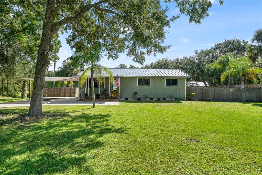 Photo of 9633 Honeysuckle Drive, Sebastian, FL 32976 (MLS # 287837)