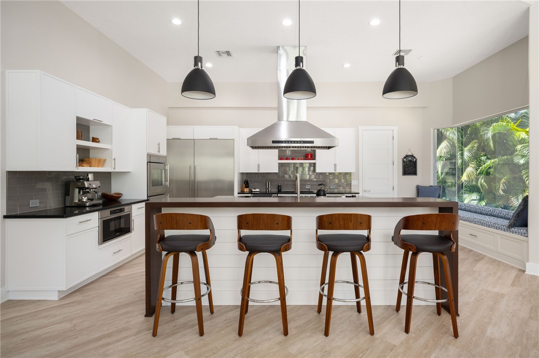 Vero Beach, Florida, 32963, United States, 4 Bedrooms Bedrooms, ,4 BathroomsBathrooms,Residential,Active,1810553