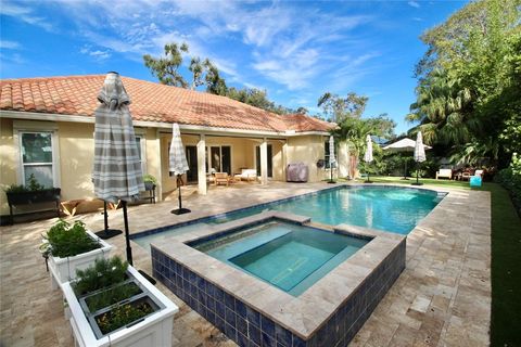 Tiny photo for 506 Cypress Road, Vero Beach, FL 32963 (MLS # 293460)