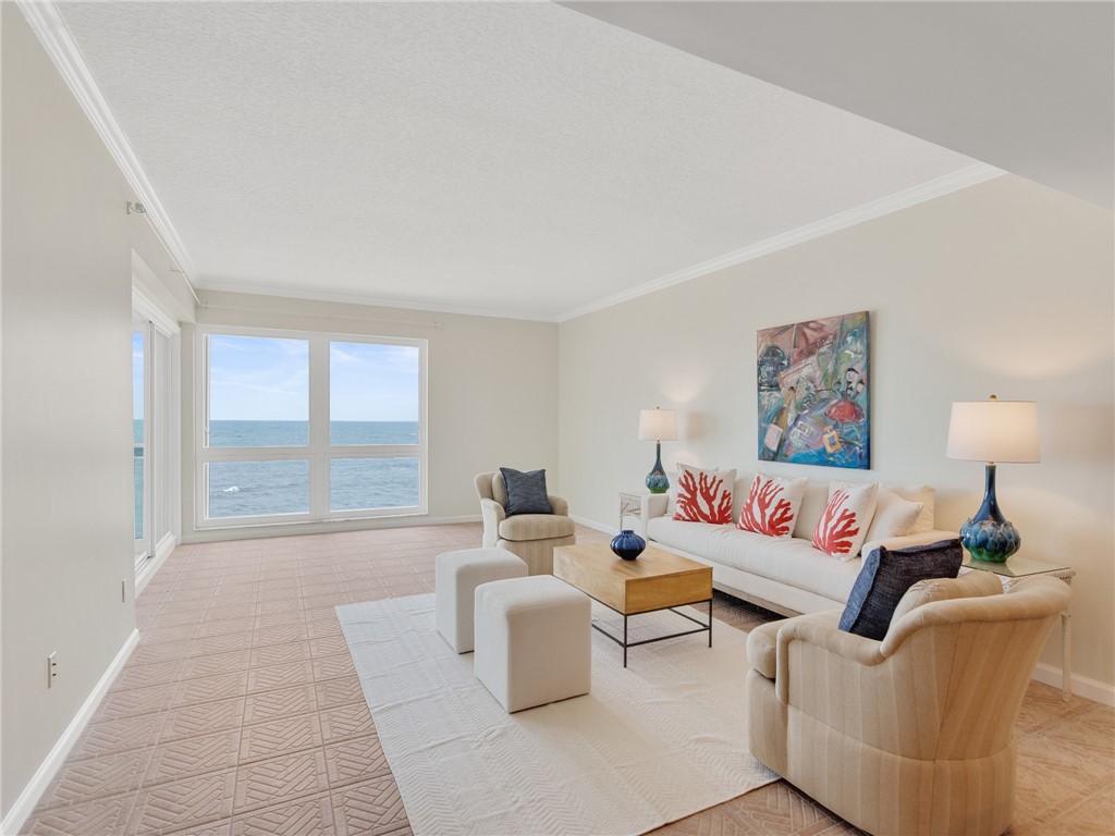 5000 Highway A1a 430