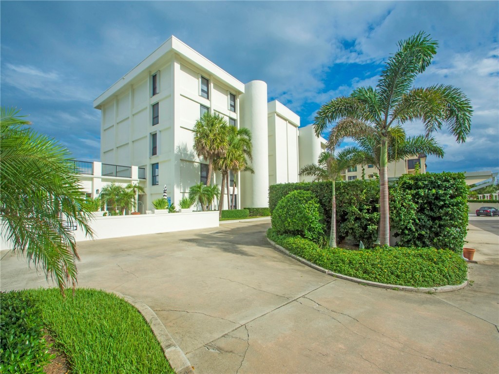 5000 Highway A1a 430
