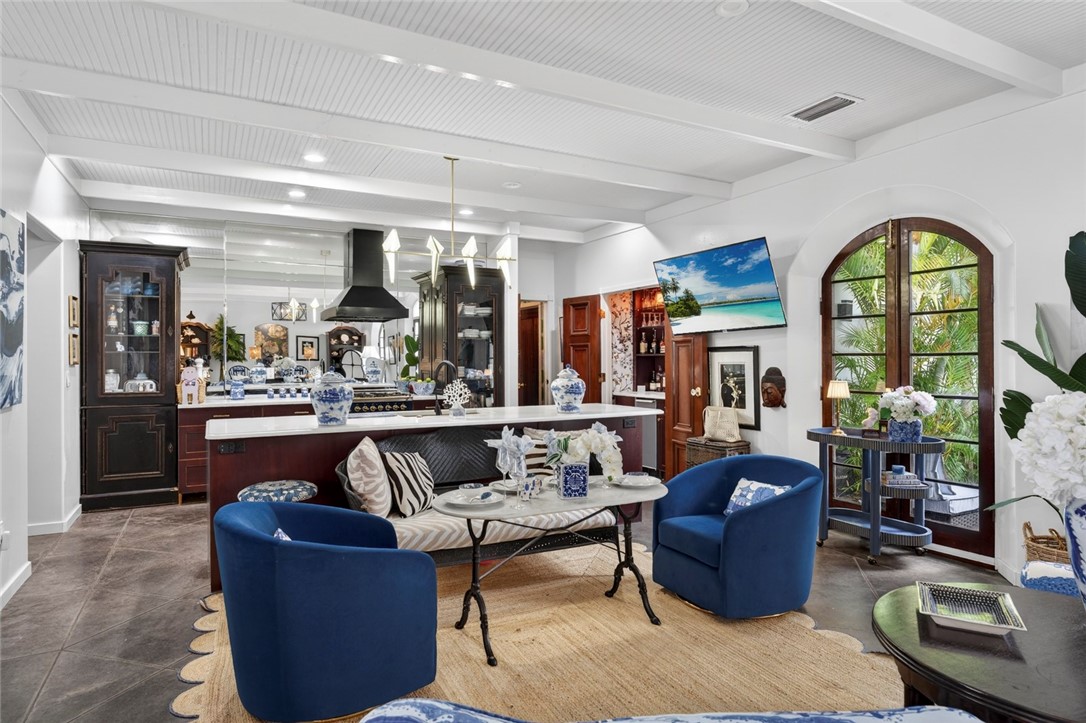 2095 S Porpoise Point Lane