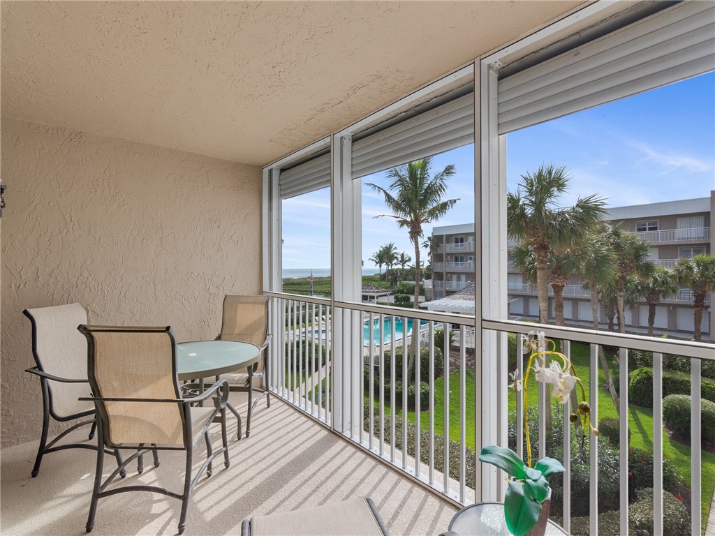 Vero Beach, Florida 32963, United States, 2 Bedrooms Bedrooms, ,2 BathroomsBathrooms,Residential,Pending,24720