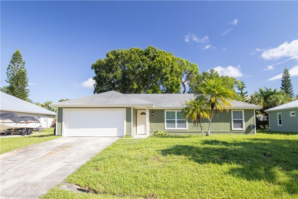 Photo of 674 Beard Avenue, Sebastian, FL 32958 (MLS # 290951)