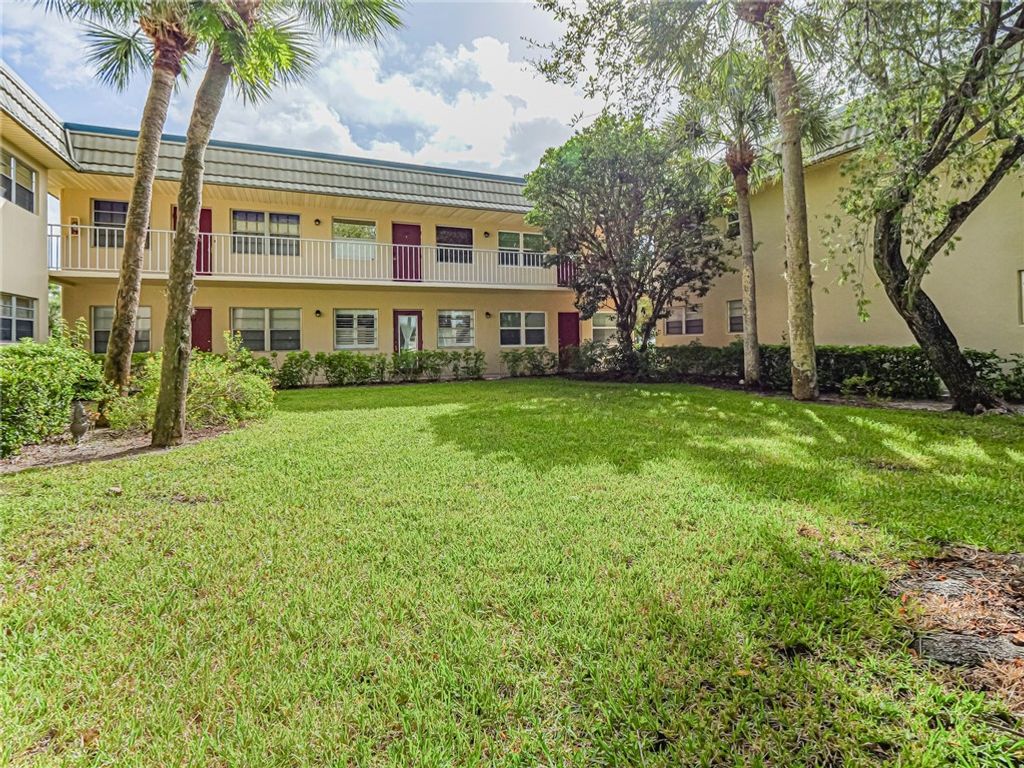 Photo of 44 Vista Gardens Trail #104, Vero Beach, FL 32962 (MLS # 291610)