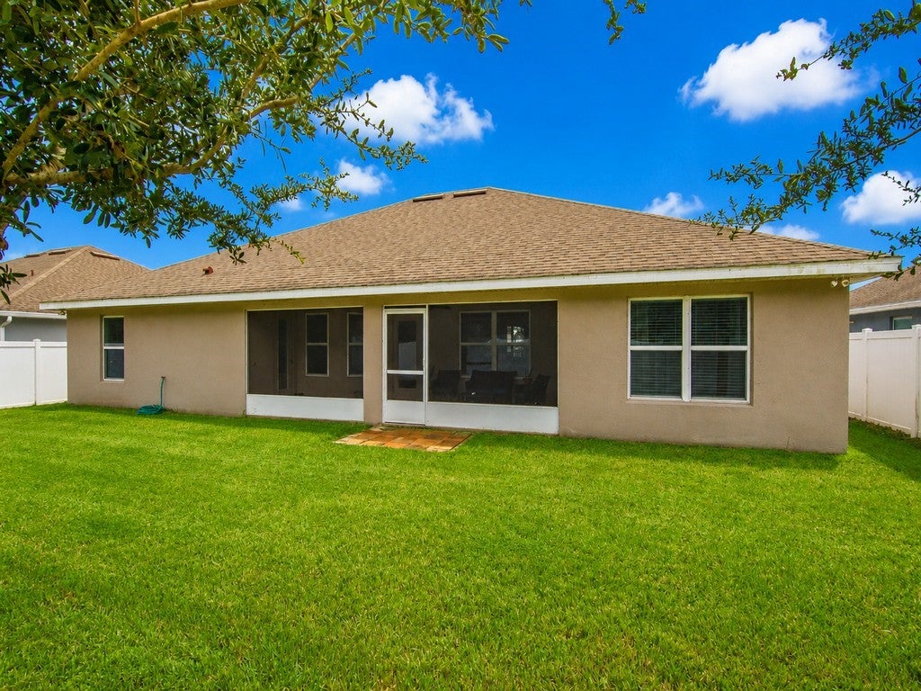 8332 Amalfi Circle