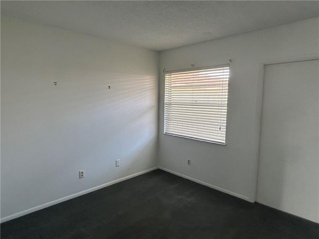 74 Royal Oak Court 204 - Photo 4