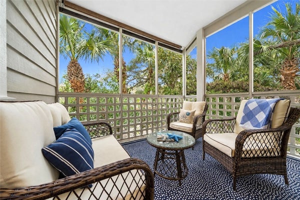 1335 WINDING OAKS CIR E APT 1007, VERO BEACH, FL 32963 - Image 90ce70ebff60a2a63e2e77ff802790f2/846358956
