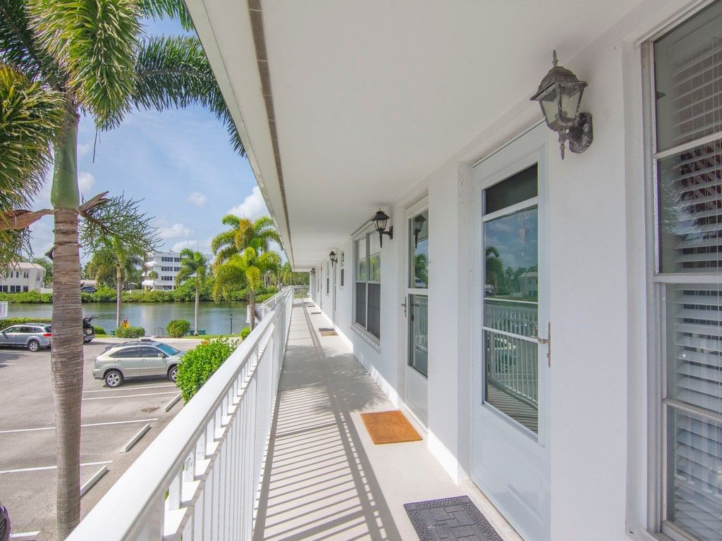 Photo of 2800 Indian River Boulevard #6J, Vero Beach, FL 32960 (MLS # 291052)