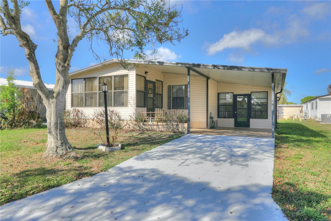1212 Paurotis Drive