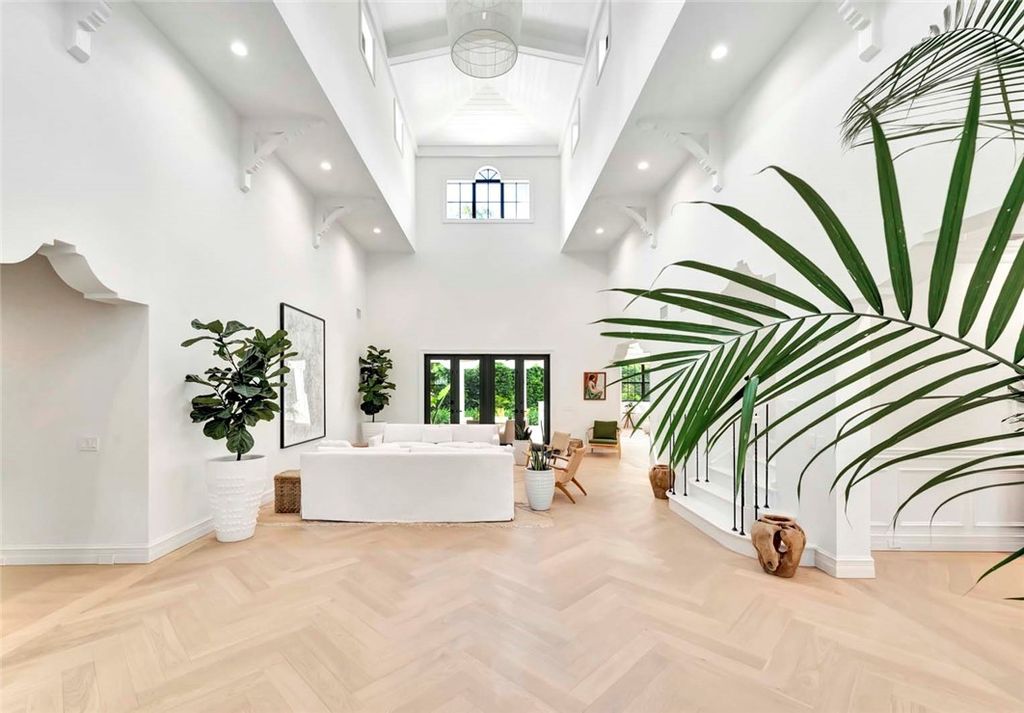Photo of 906 Seagrape Lane, Vero Beach, FL 32963 (MLS # 291497)