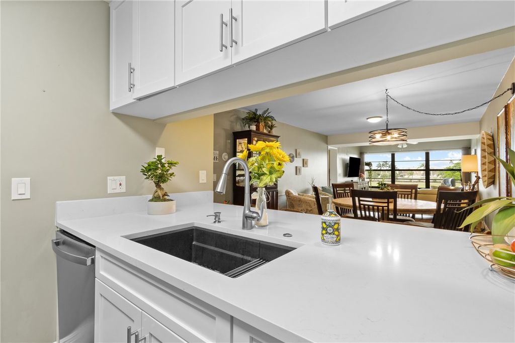 Photo of 31 Plantation Drive #205, Vero Beach, FL 32966 (MLS # 291585)