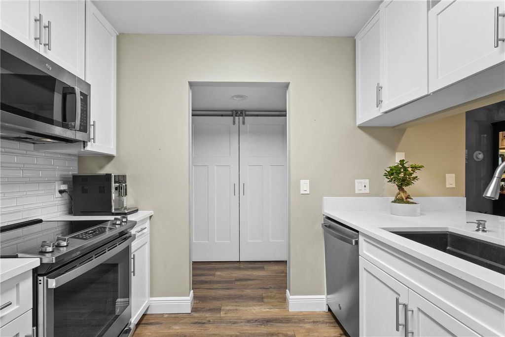 Photo of 31 Plantation Drive #205, Vero Beach, FL 32966 (MLS # 291585)
