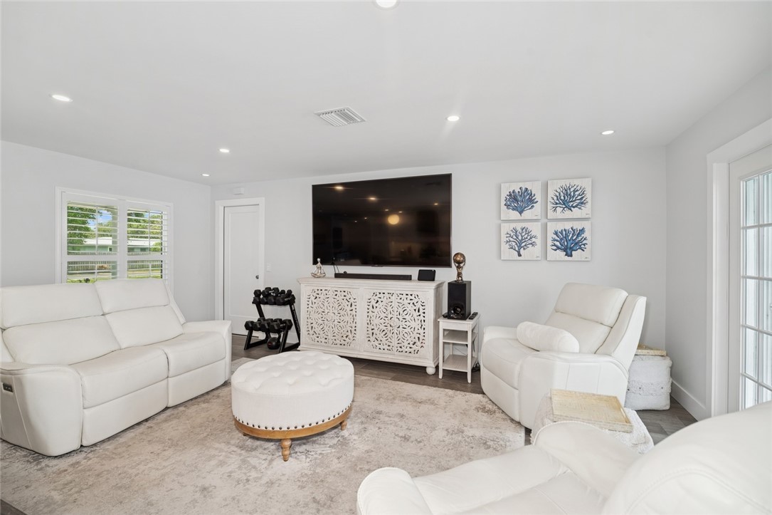 Satellite Beach, Florida 32937, United States, 3 Bedrooms Bedrooms, ,2 BathroomsBathrooms,Residential,Active,171656