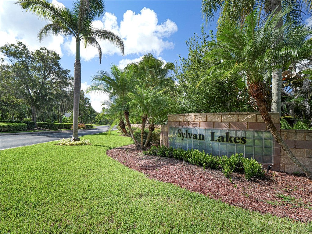 5880 40th Lane, Vero Beach