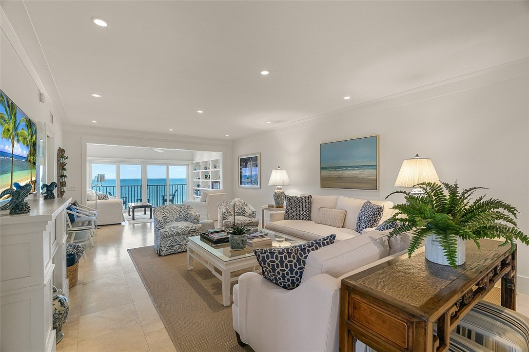 700 Beach Road 250