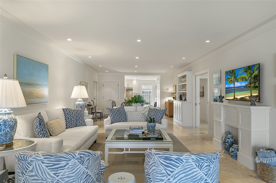 700 Beach Road 250