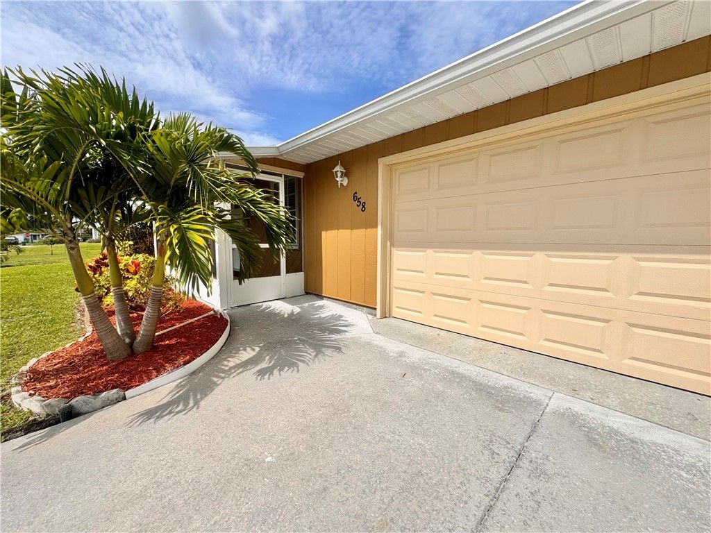 Photo of 658 Ervin Street, Sebastian, FL 32958 (MLS # 289511)