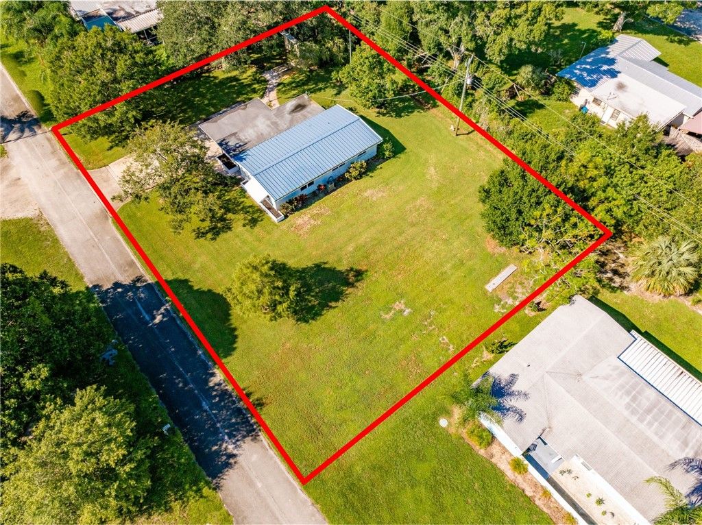 Photo of 7535 58th Court, Vero Beach, FL 32967 (MLS # 290895)
