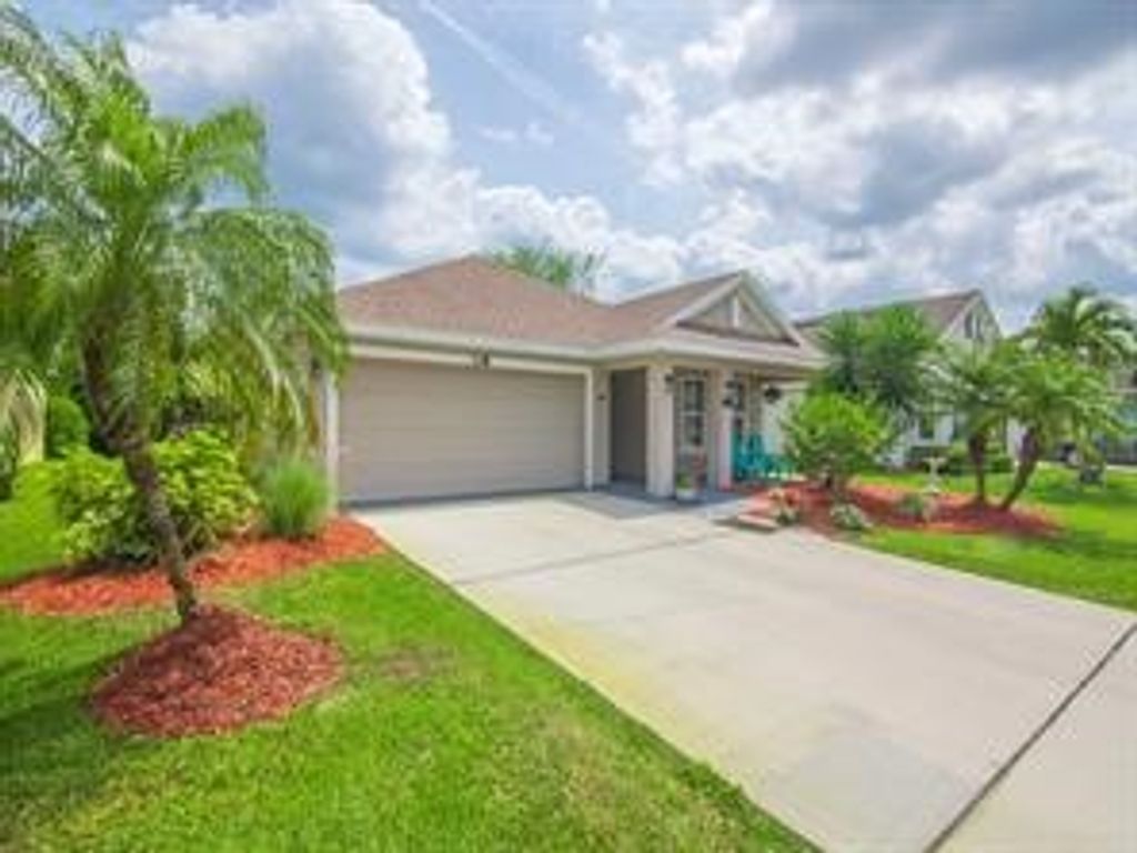 Photo of 138 Briarcliff Circle, Sebastian, FL 32958 (MLS # 291488)