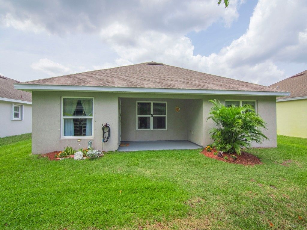 Photo of 138 Briarcliff Circle, Sebastian, FL 32958 (MLS # 291488)