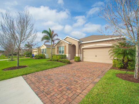 2633 Crowned Eagle Circle SW Vero Beach FL 32962