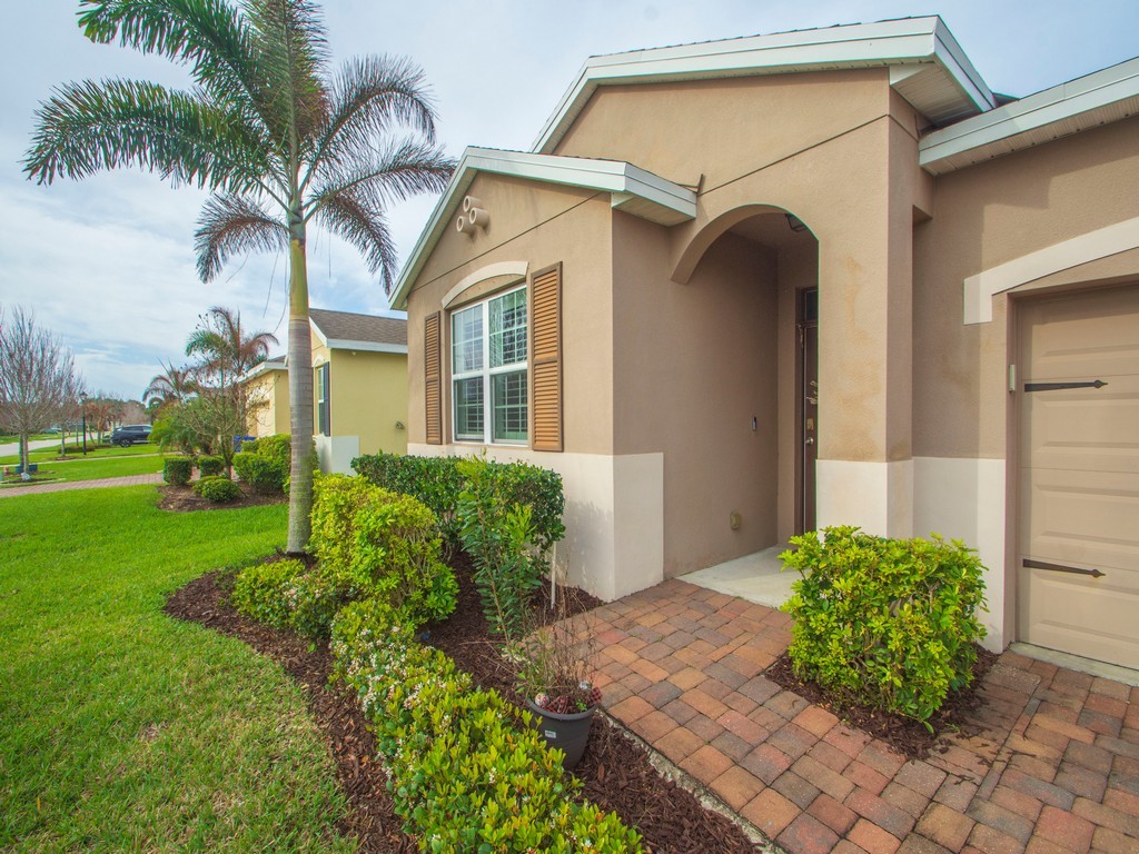 2633 Crowned Eagle Circle SW