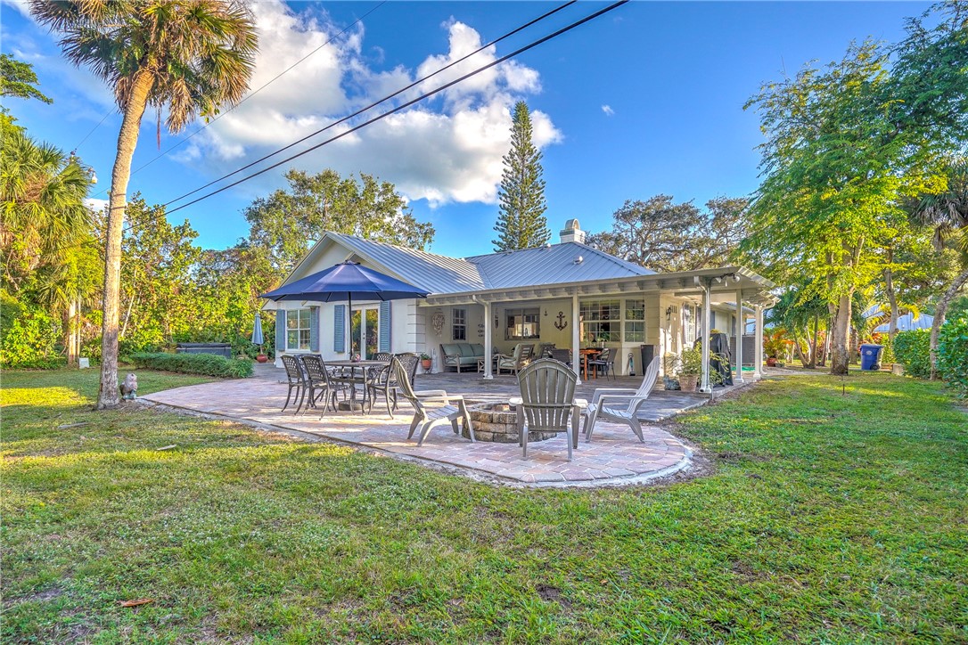 Vero Beach, Florida 32963, United States, 3 Bedrooms Bedrooms, ,3 BathroomsBathrooms,Residential,Active,201594