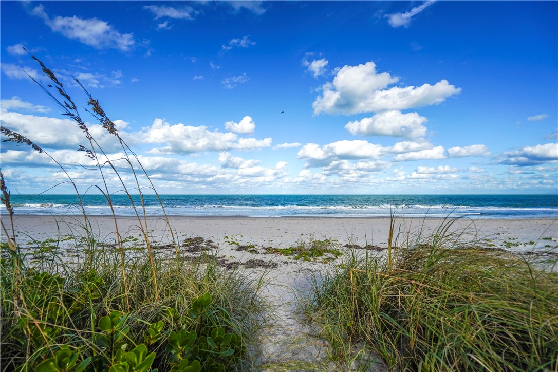 Vero Beach, Florida 32963, United States, 3 Bedrooms Bedrooms, ,3 BathroomsBathrooms,Residential,Active,201594