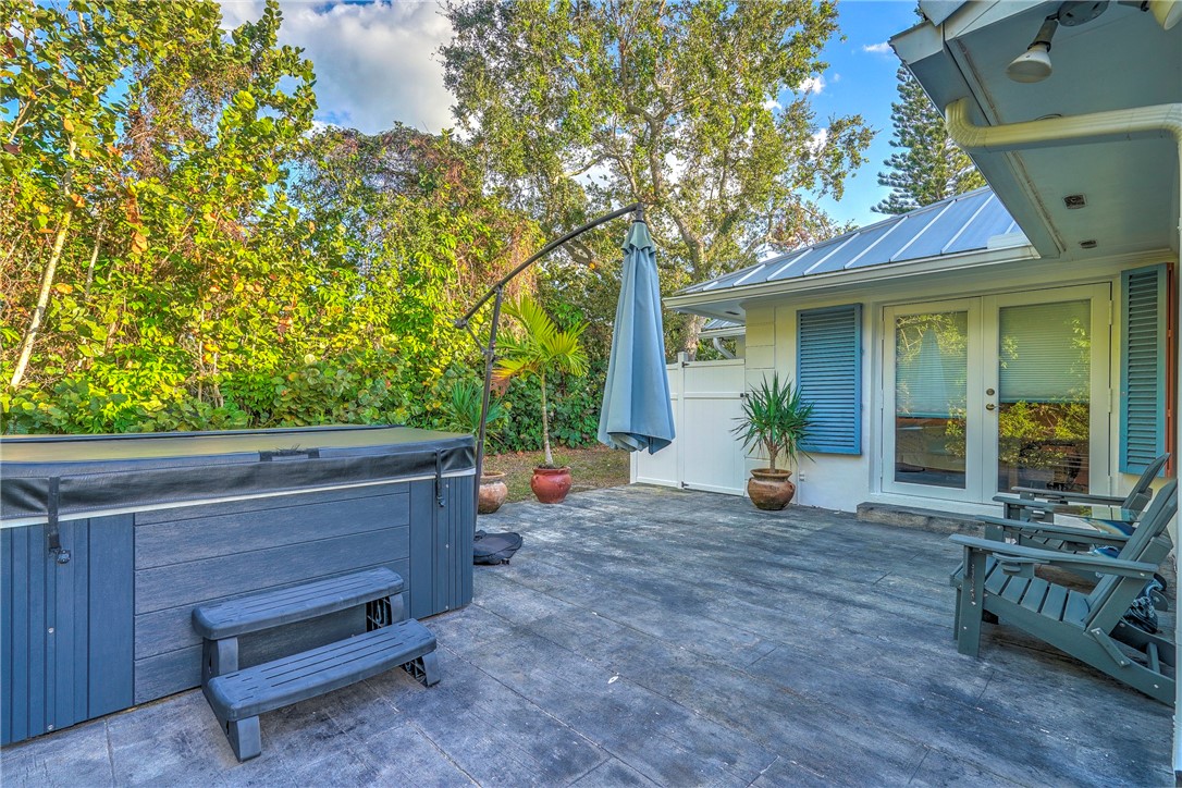 Vero Beach, Florida 32963, United States, 3 Bedrooms Bedrooms, ,3 BathroomsBathrooms,Residential,Active,201594